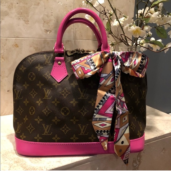 Louis Vuitton Handbags - Louis Vuitton Alma Bag